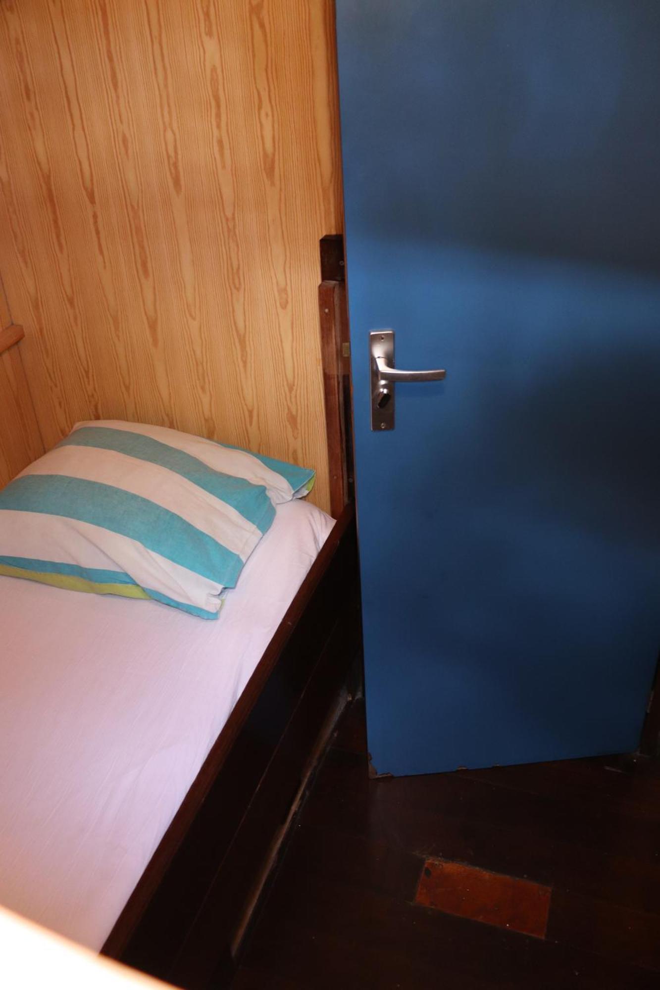 Intersail Hostel - Avontuur أمستردام المظهر الخارجي الصورة