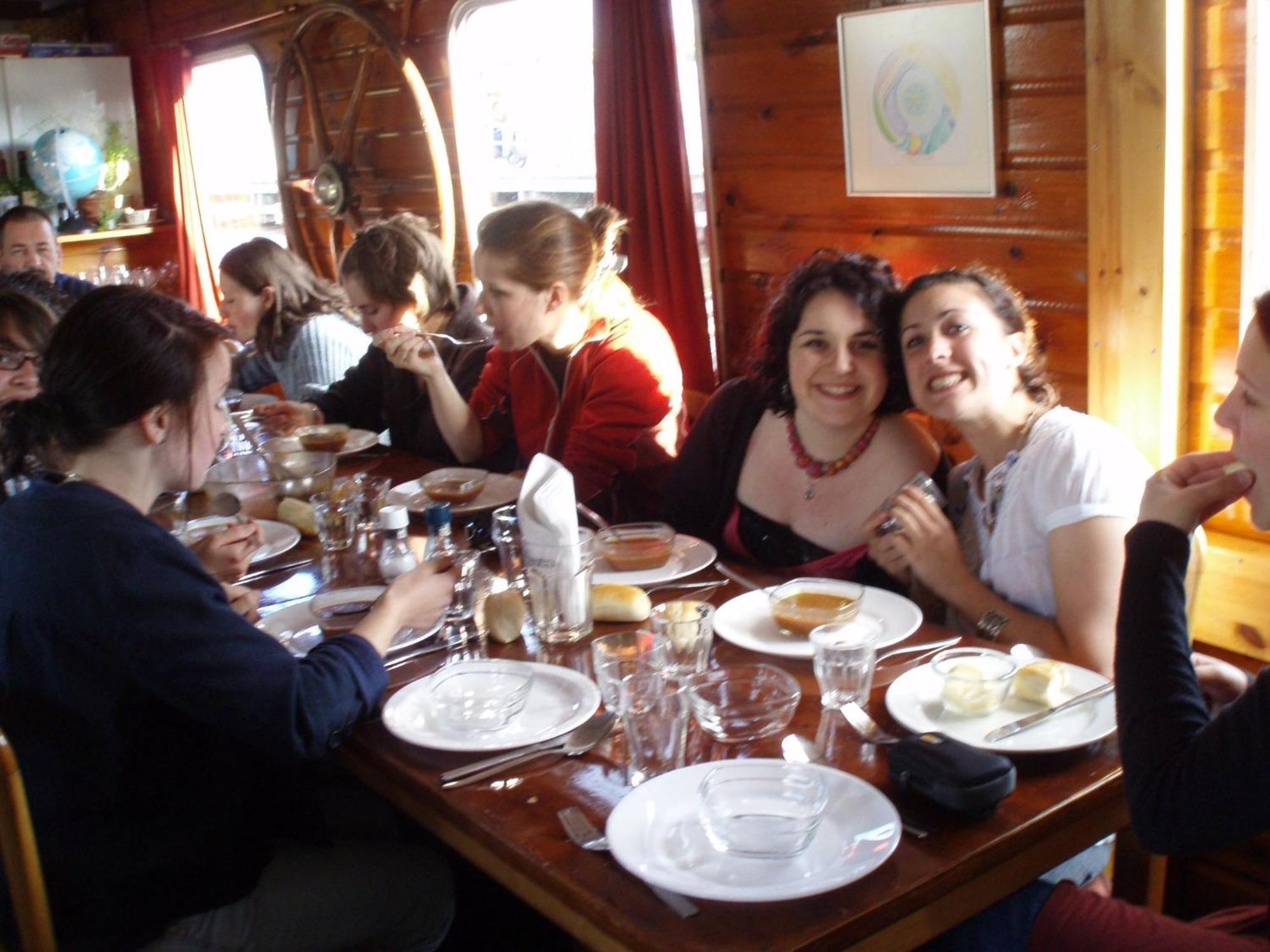 Intersail Hostel - Avontuur أمستردام المظهر الخارجي الصورة